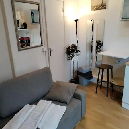 Studio Rue De La Sante París Exterior foto